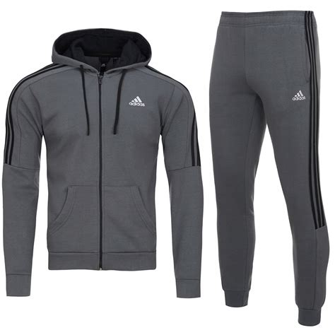 szary dres adidas